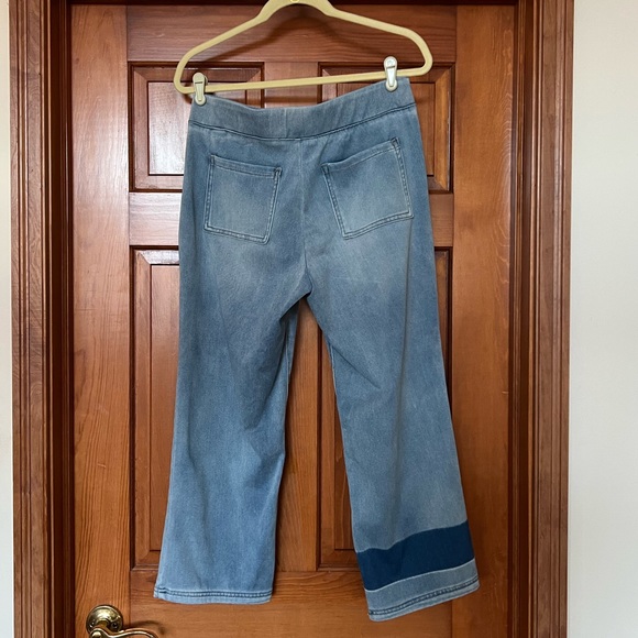 LOGO BY LORI GOLDSTEIN Straight Leg Pant Regular Knit Denim Shadow Patch Jean - Picture 4 of 9